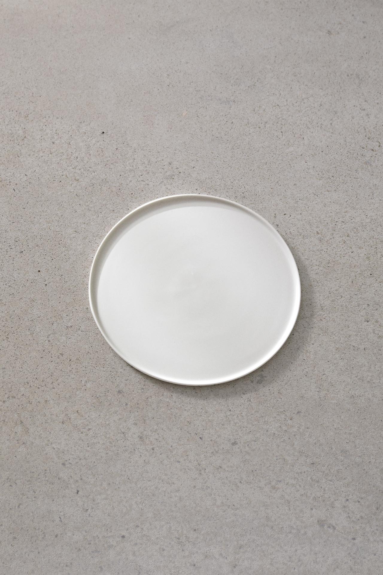 SET OF 2 - PLATE L — ecru-white