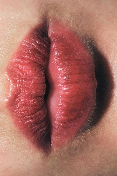 STAIN QUEEN LIP STAIN & BALM - RED THRONE by Zara