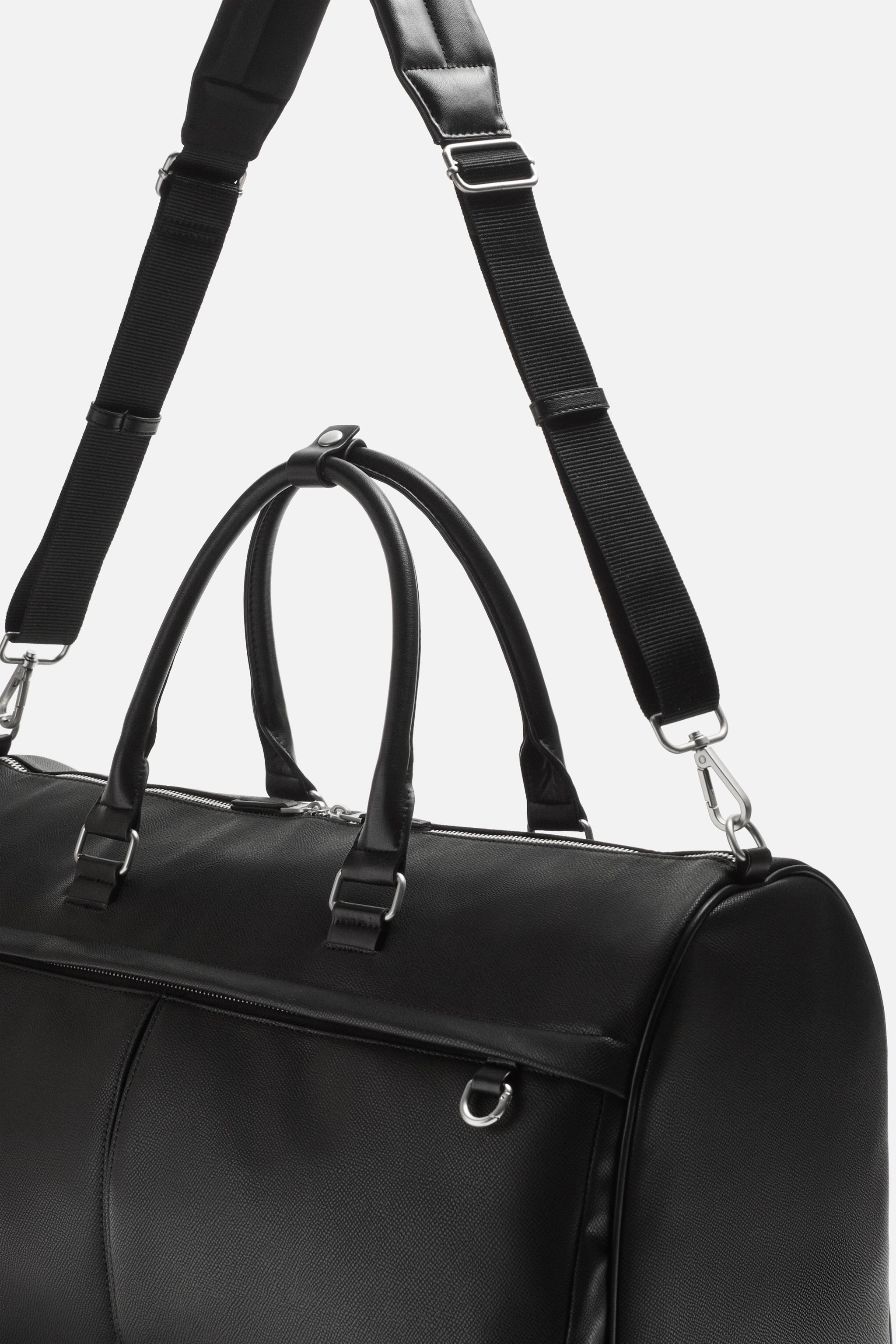 TEXTURED TRAVEL BAG