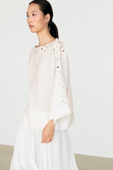 Linen boat neck blouse with embroidery — Ecru 2