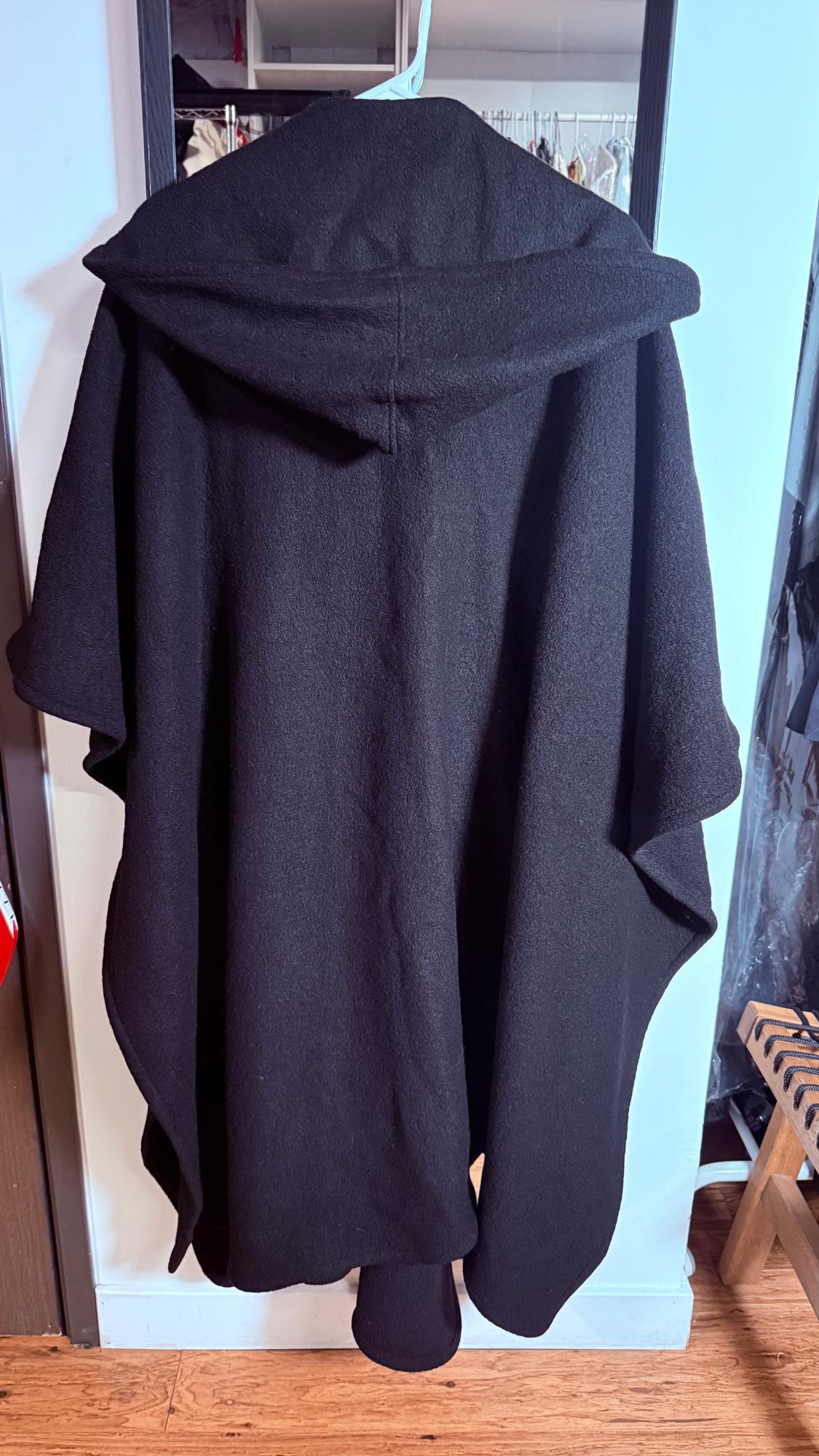 WOOL PONCHO STEVEN MEISEL SECOND HAND | Zara Preowned