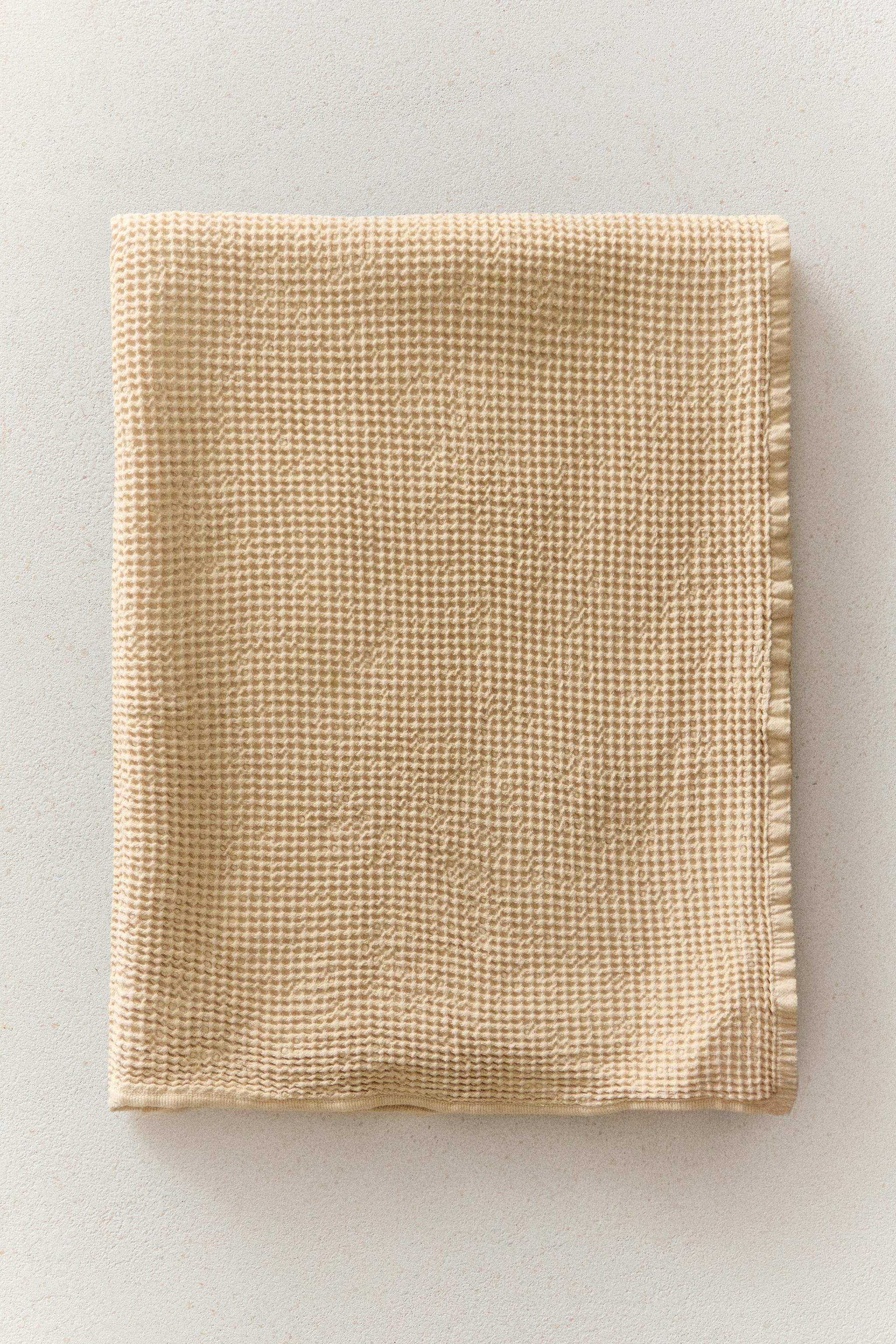 WAFFLE-KNIT TEXTURED BATH TOWEL — Beige