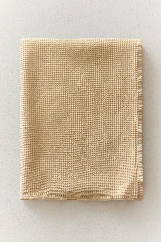 SERVIETTE DE BAIN TEXTURÉE GAUFRÉE - brun de Zara - Image 4