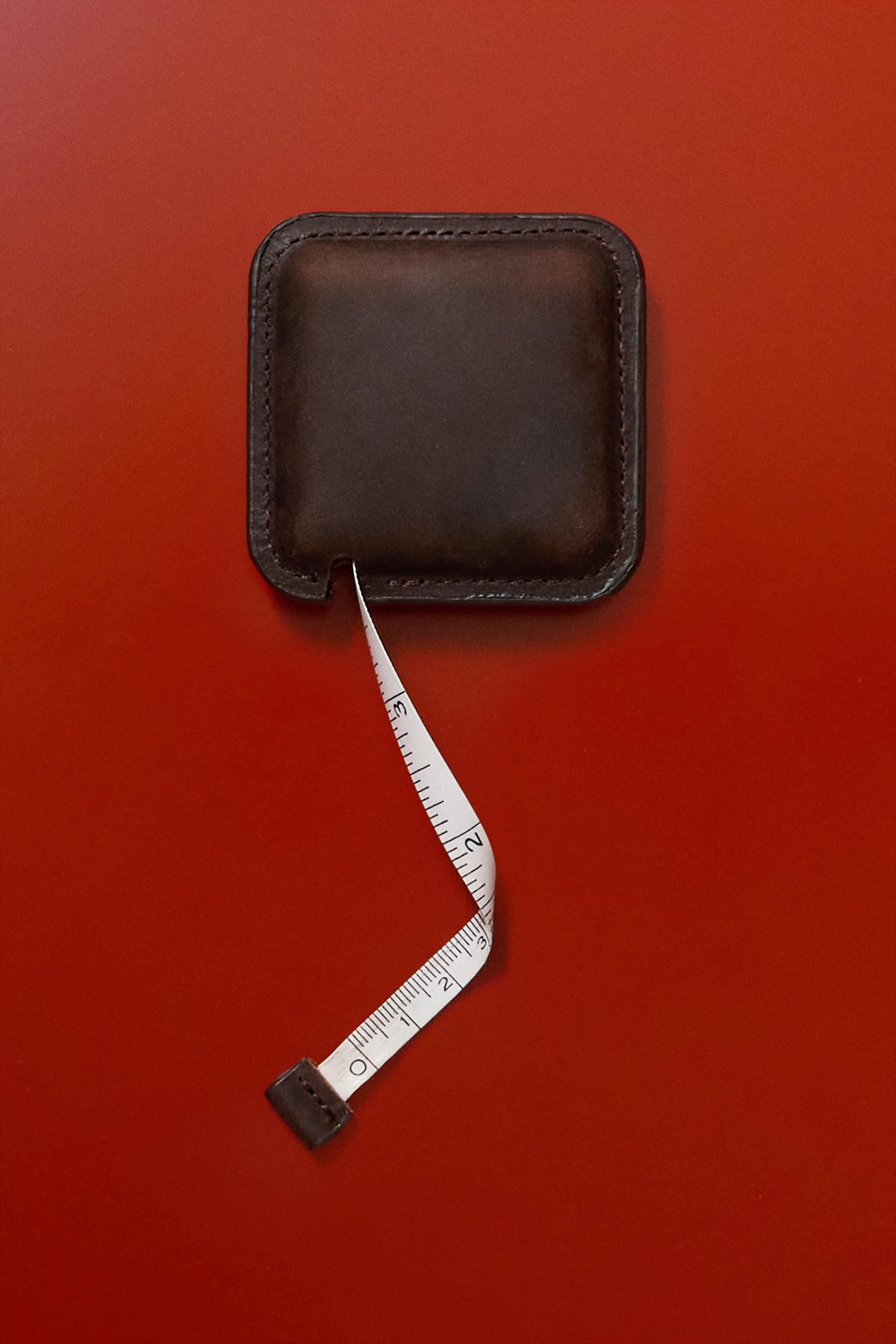 LEATHER SQUARED MEASURING TAPE