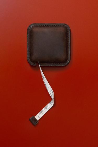 MÈTRE RUBAN CARRÉ EN CUIR - Marron de Zara - Image 3