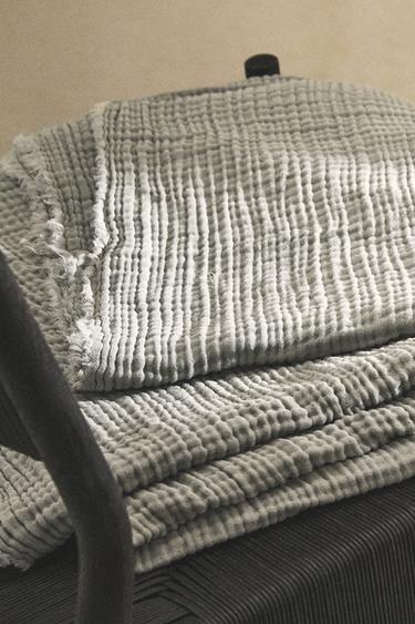 COTTON MUSLIN THROW - Blue grey by Zara