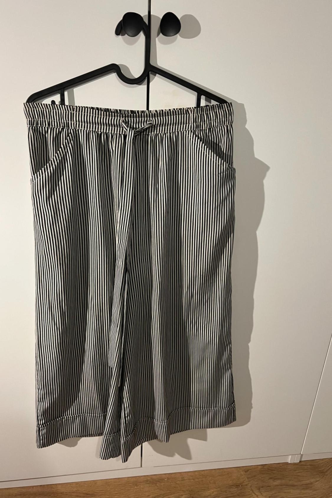 STRIPED UNISEX TROUSERS