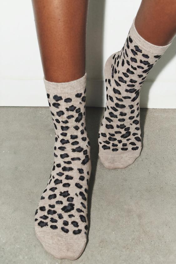 CALCETINES JACQUARD ESTAMPADO ANIMAL - Leopardo de Zara - Imagen 0