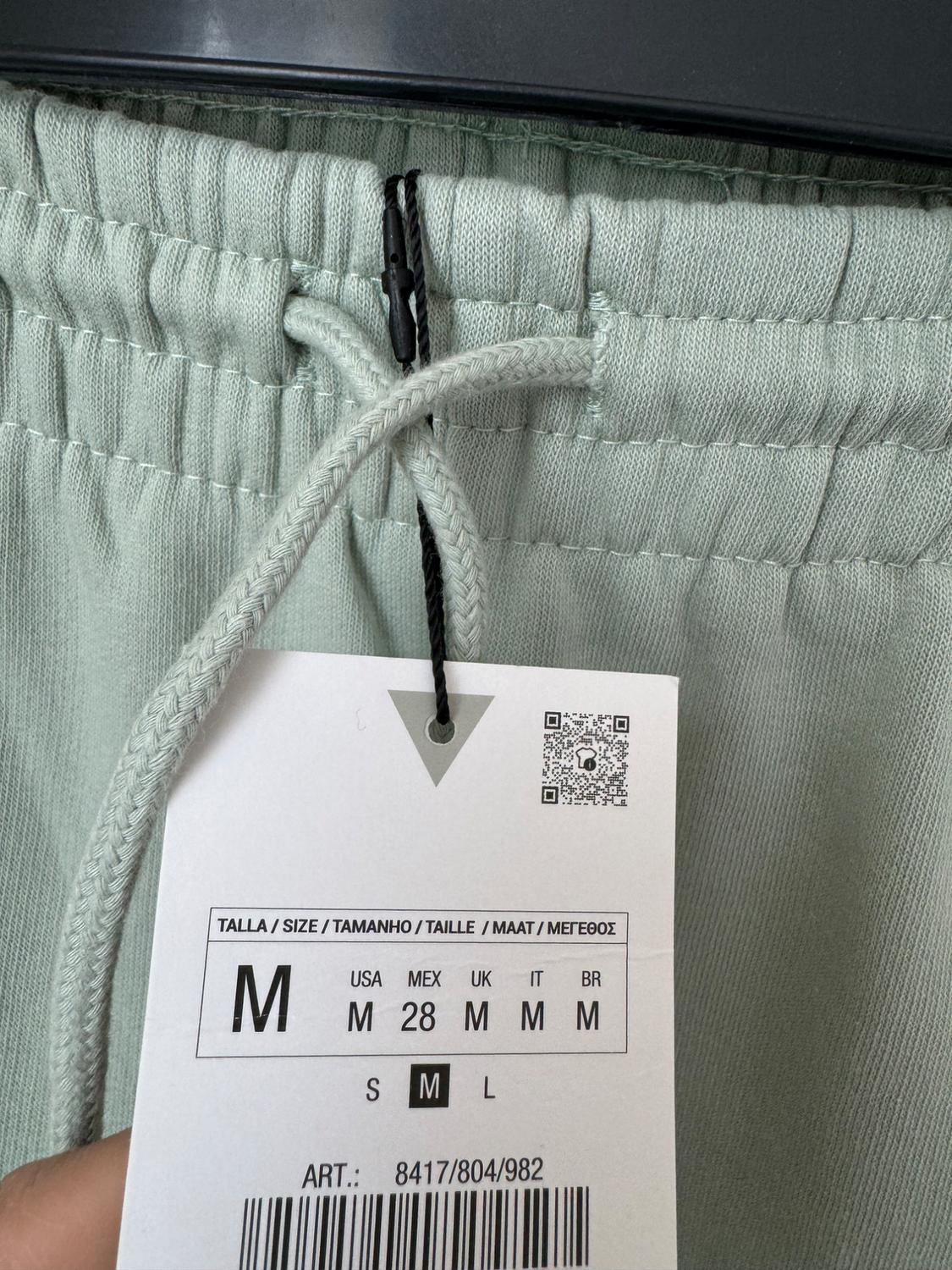 PANTALON DE JOGGING OVERSIZE NEUF - Image 3