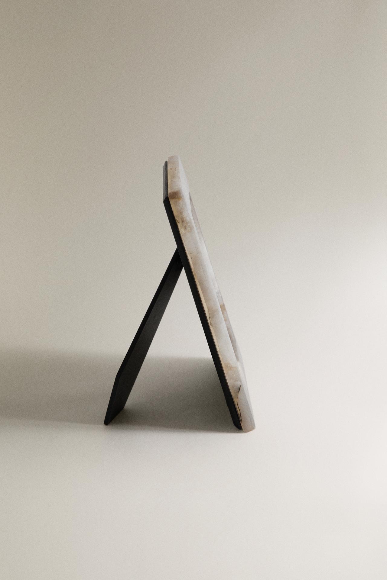 STONE PHOTO FRAME — Light brown