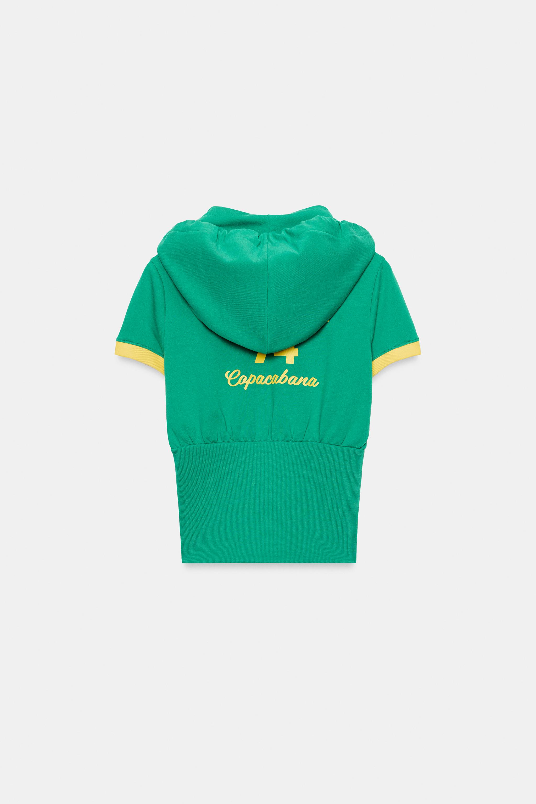 ZIPPERED HOODIE TOP