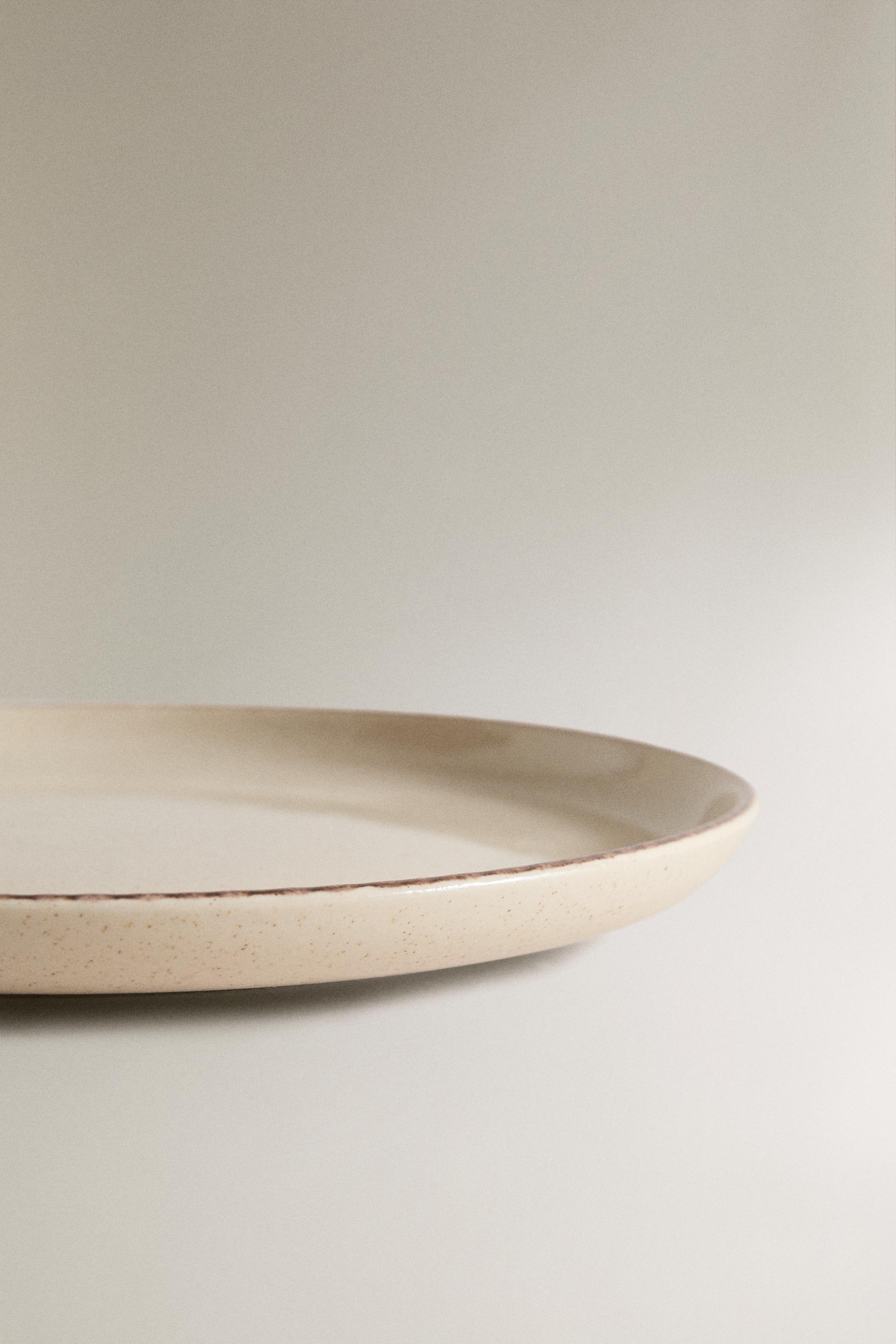 AGED RIM STONEWARE DESSERT PLATE