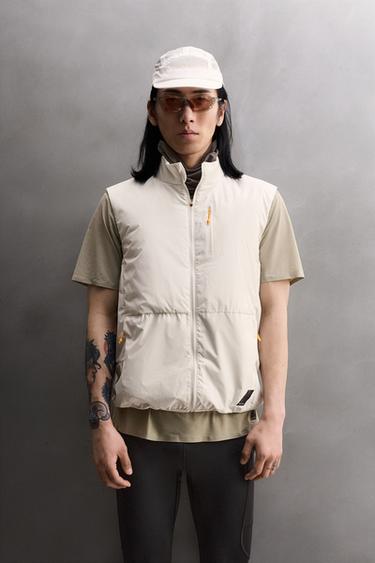 TECHNICAL QUILTED CONTRAST GILET - Pearl grey by Zara