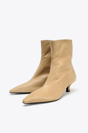 BOTTINES À TALONS EN CUIR - Beige de Zara - Image 4