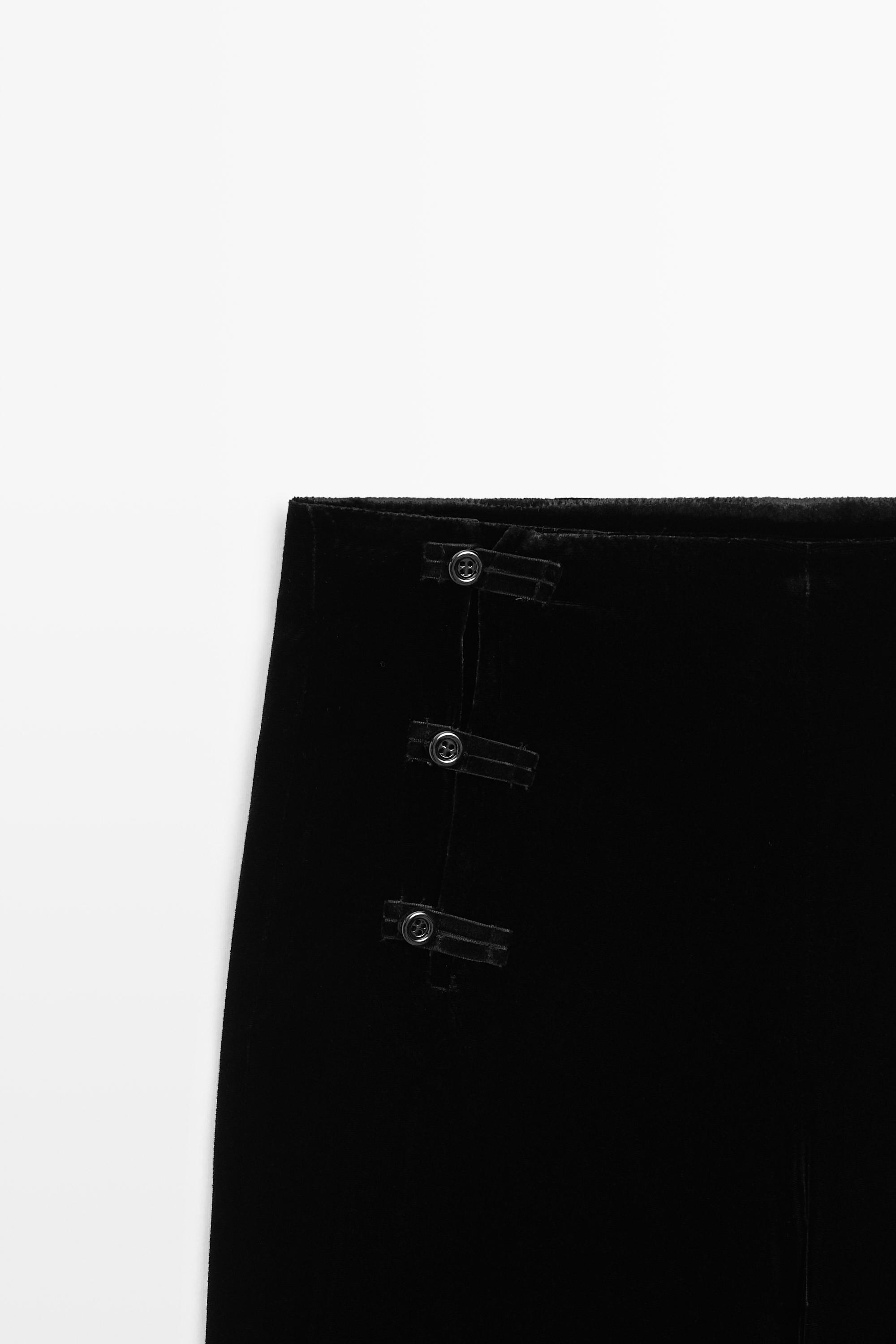 Pantalon droit en velours avec détail brandebourg