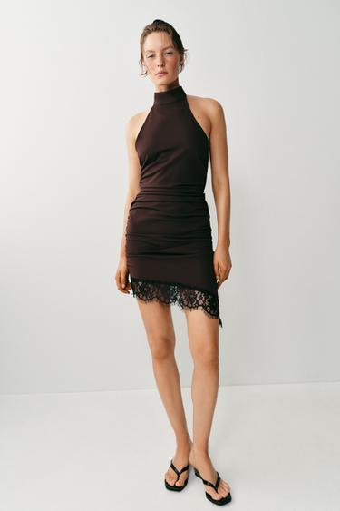 КОРОТКОЕ ПЛАТЬЕ СО СБОРКАМИ И КРУЖЕВОМ — КОРИЧНЕВЫЙ от Zara