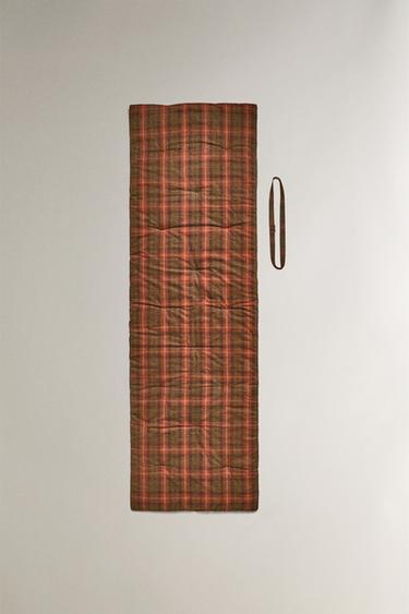 Zaras RUTIGT ÖVERDRAG - Tegelpanna