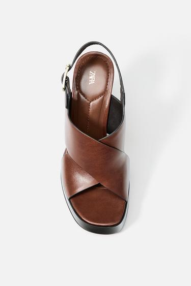صندل جلدي بكعب - بني الخاص بـ Zara