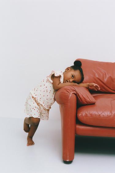 تيشيرت بنسيج الفراولة - أبيض مكسور by Zara