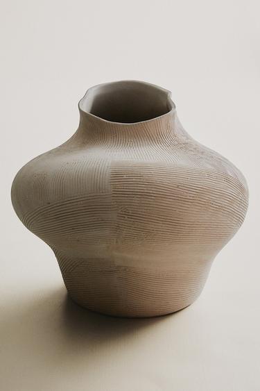 IRREGULAR CERAMIC VASE - White by Zara
