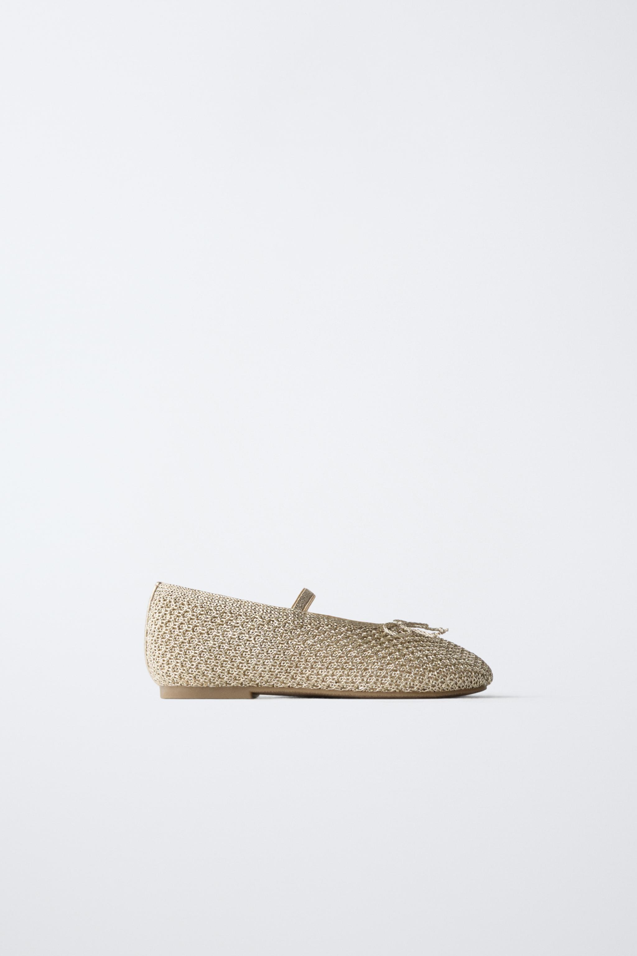 CROCHET BALLET FLATS
