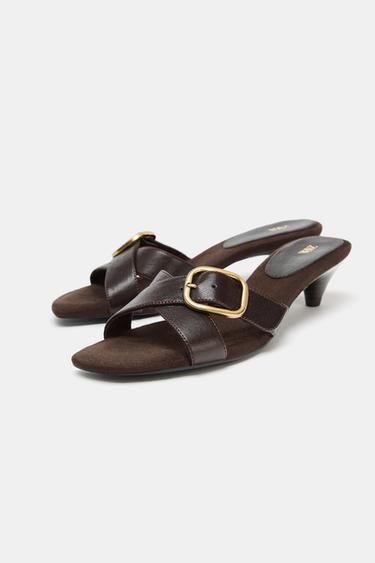 SANDALES EN CUIR À BOUCLE - Marron de Zara - Image 2