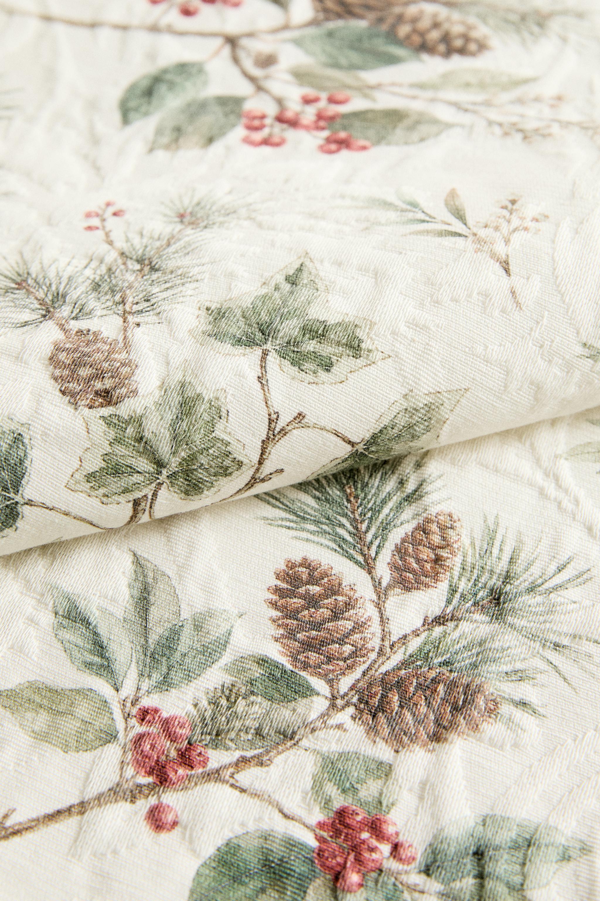 PACK OF CHRISTMAS JACQUARD NAPKINS (PACK OF 2)