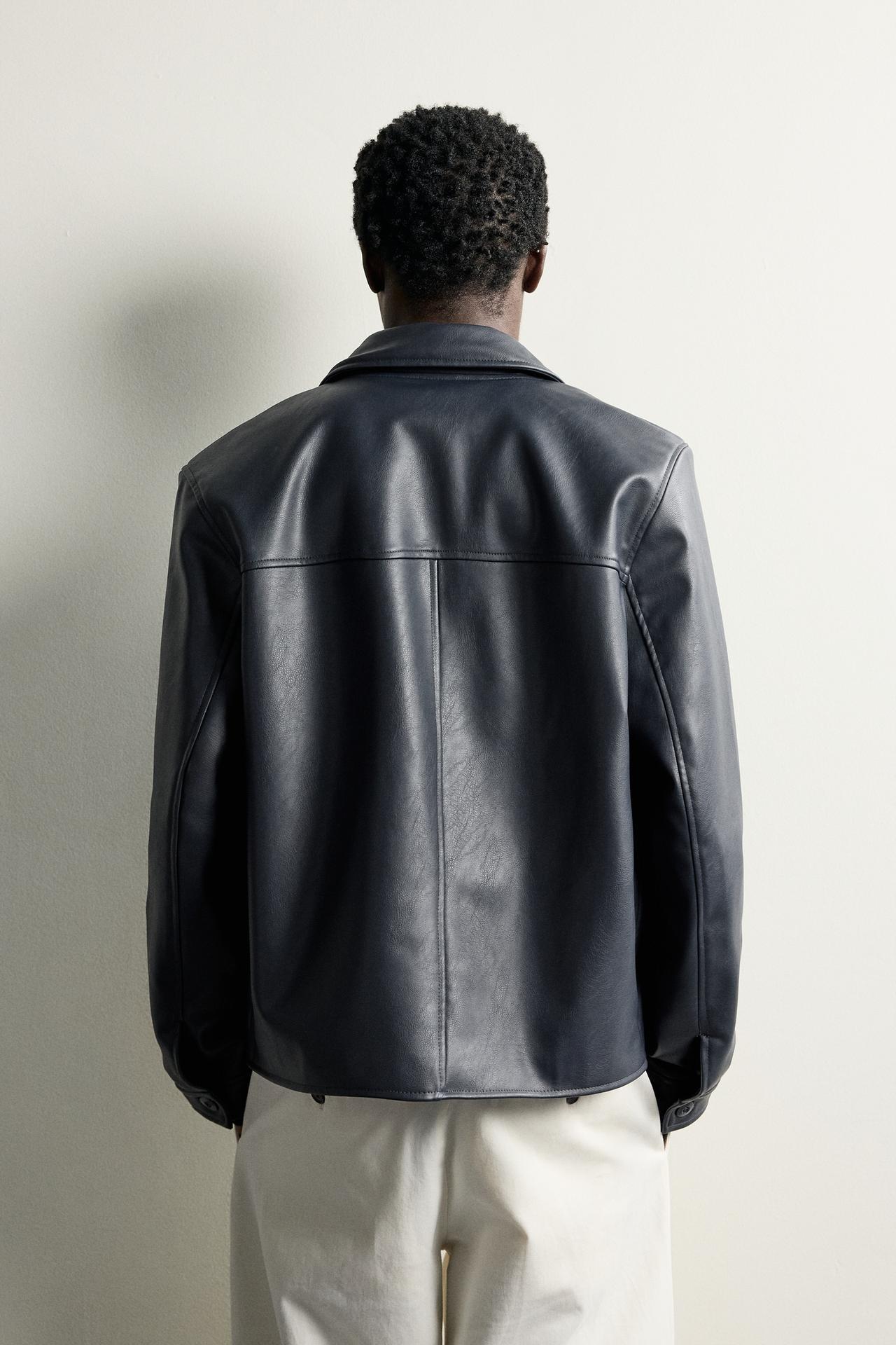 REGULAR FIT FAUX LEATHER-EFFECT JACKET — Navy blue