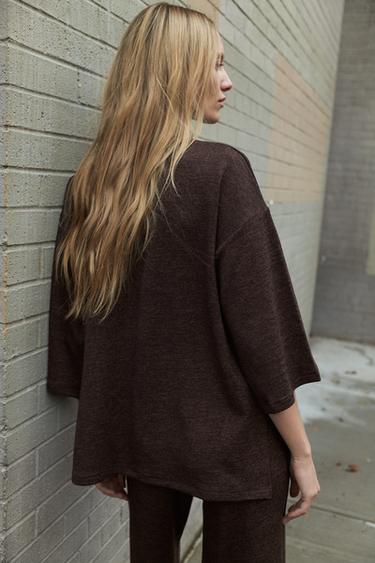 T-SHIRT PIQUÉ À COL CHEMINÉE - Marron foncé de Zara - Image 2