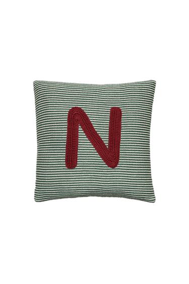 BESTICKTES KINDERKISSEN BUCHSTABE N - Grün von Zara