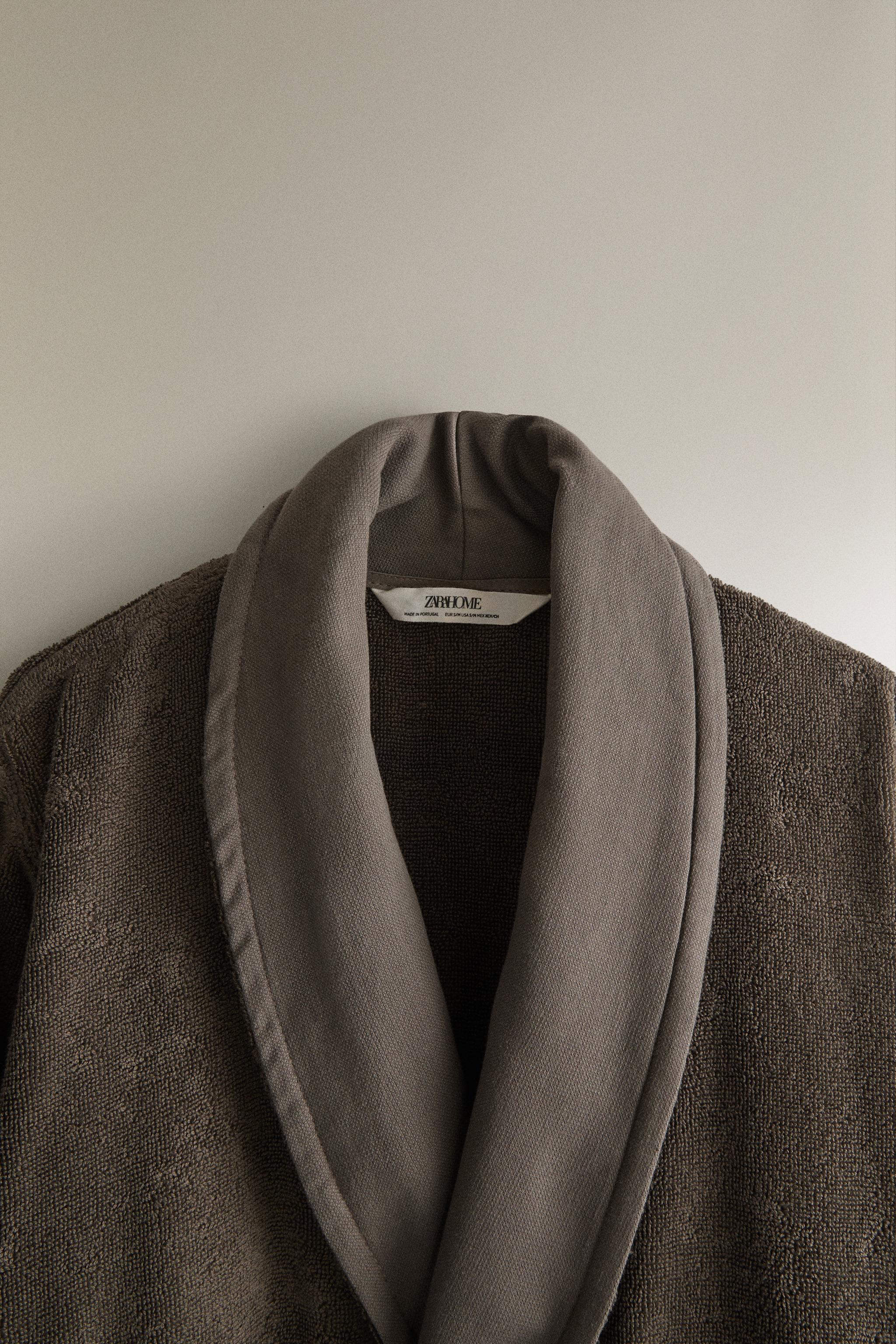 COTTON BATHROBE WITH APPLIQUÉ