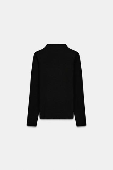 HAUT À COL CHEMINÉE AVEC FERMOIR - Noir de Zara - Image 5