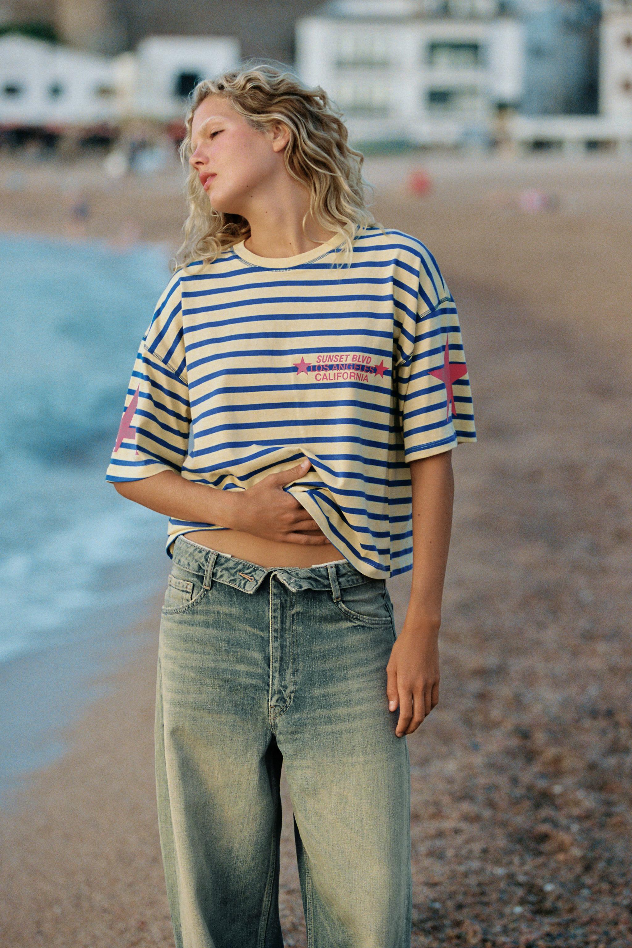 OVERSIZED STRIPED TEXT T-SHIRT