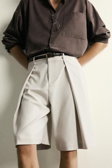 PLEATED WIDE-LEG BERMUDA SHORTS - Light beige by Zara