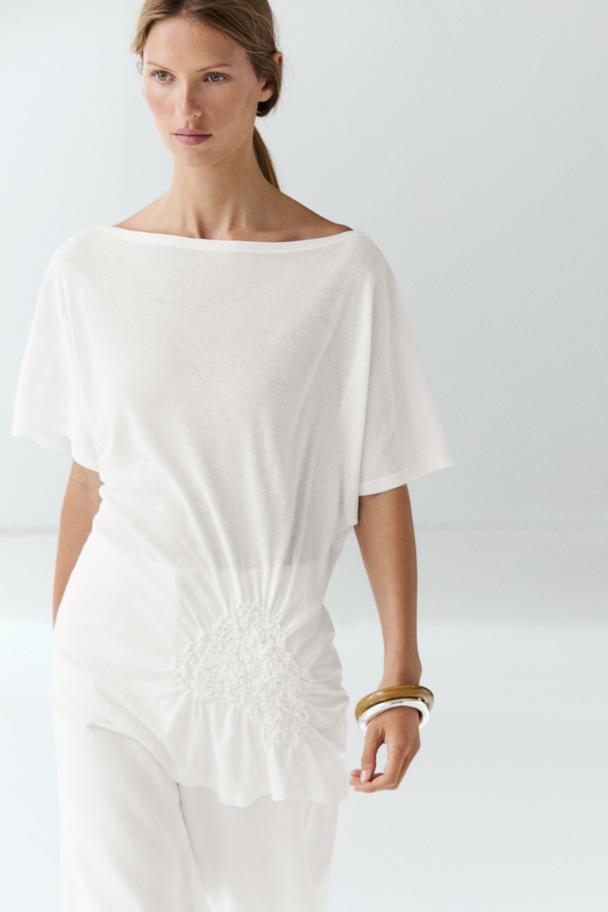 Asymmetric top with embroidered detail — Oyster-white