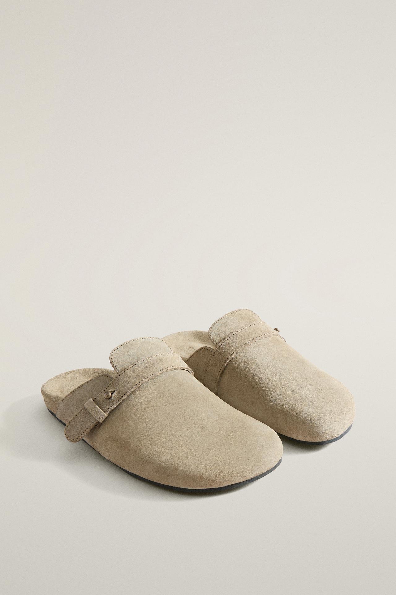 LEATHER MULE CLOG SLIPPERS WITH STRAP DETAIL — Taupe Gray