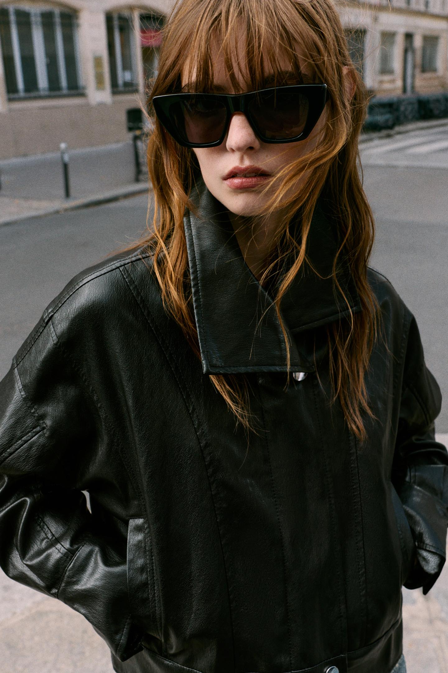Женская куртка Zara Faux Leather Jacket with Back Pleats, цвет: Чёрный — фото 6