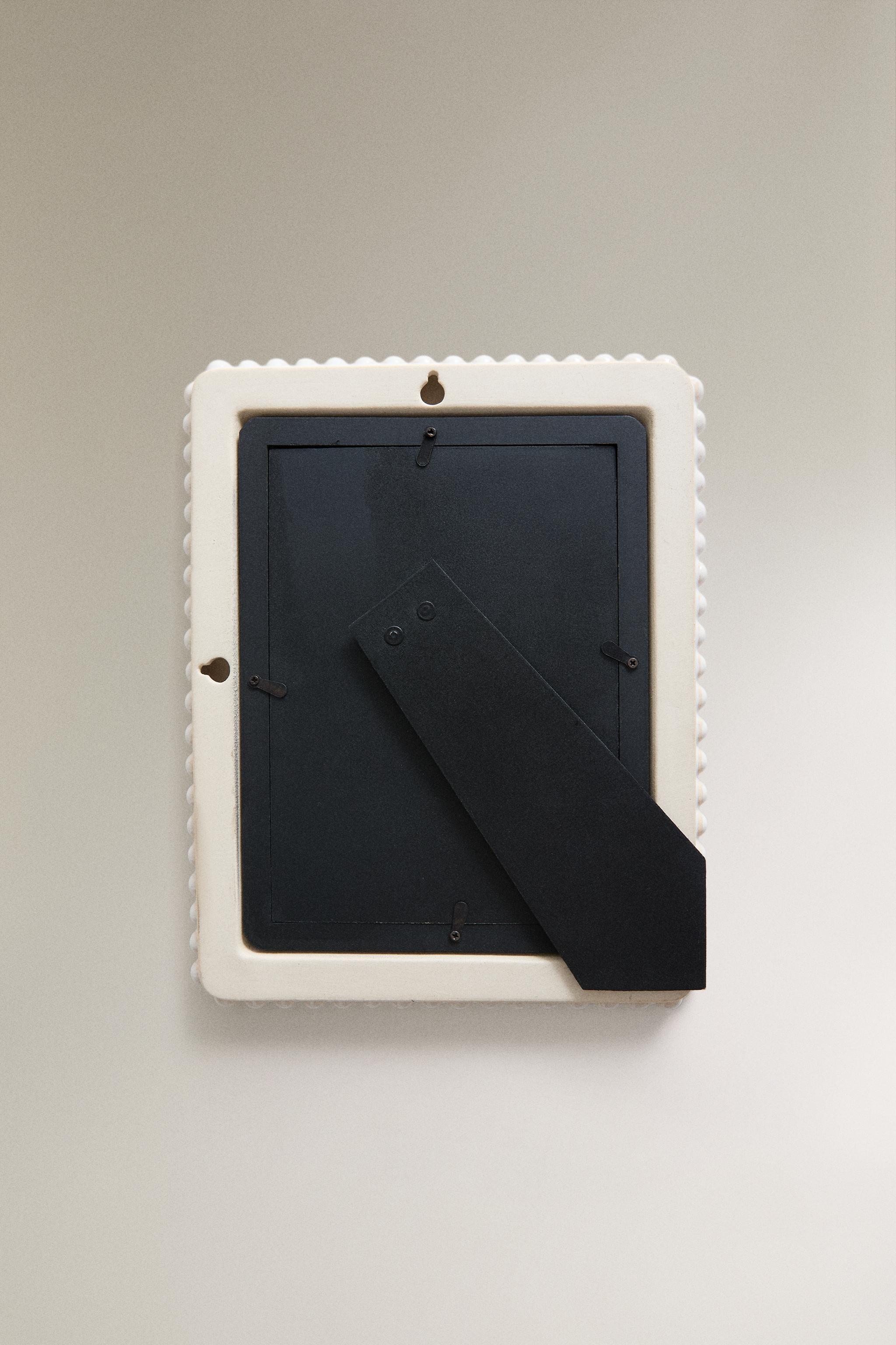 CERAMIC PICTURE FRAME