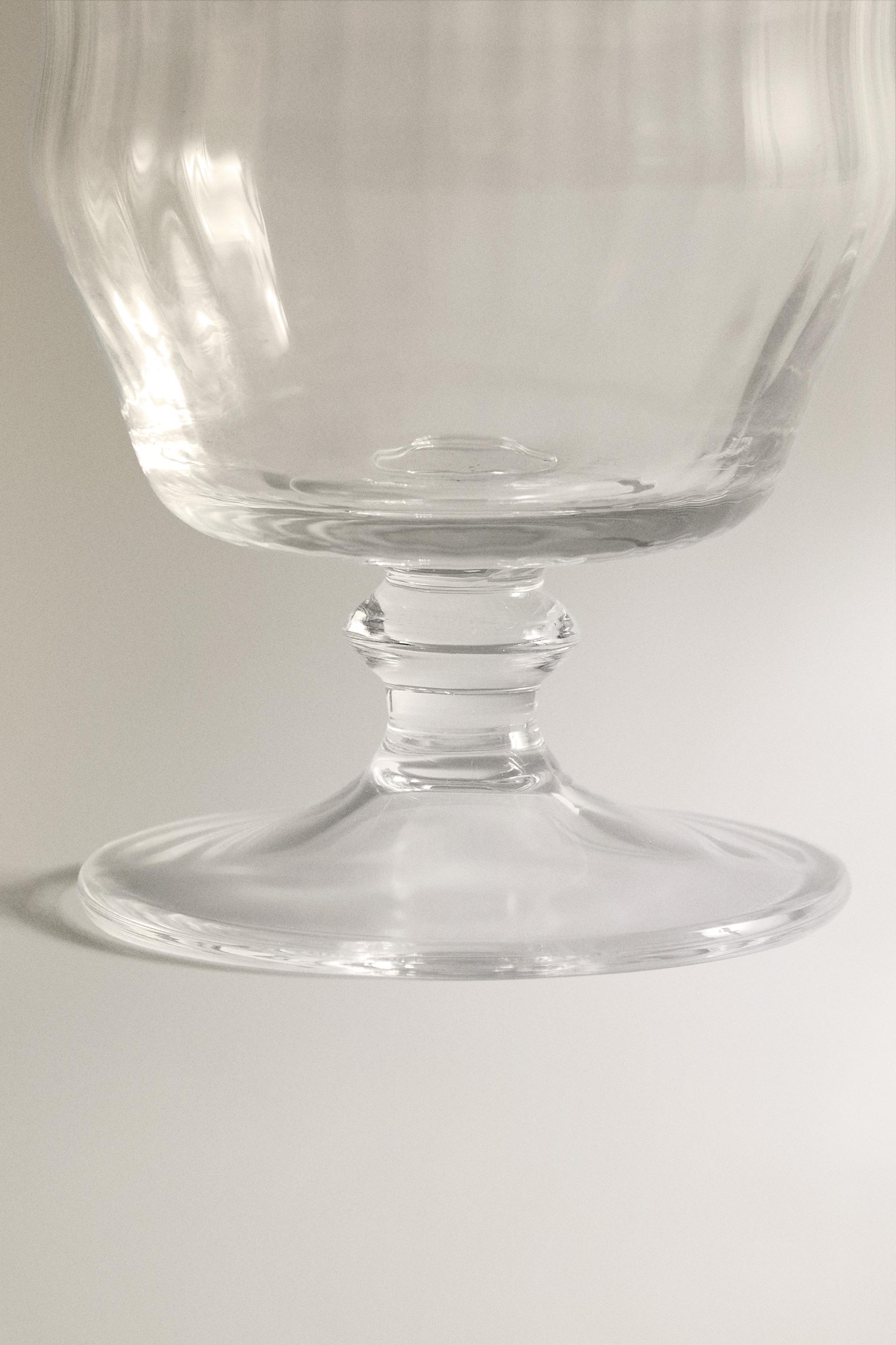 WINE GLASS