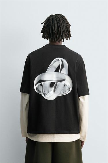 T-SHIRT À IMPRIMÉ ANNEAUX - Noir de Zara - Image 2