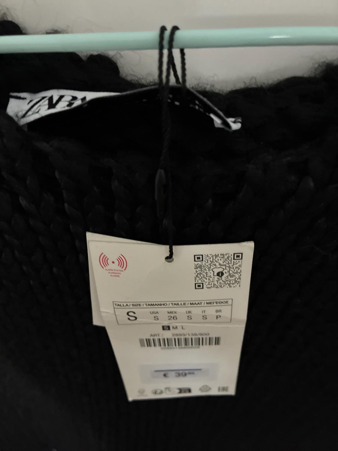 FOIL KNIT VEST - Image 3
