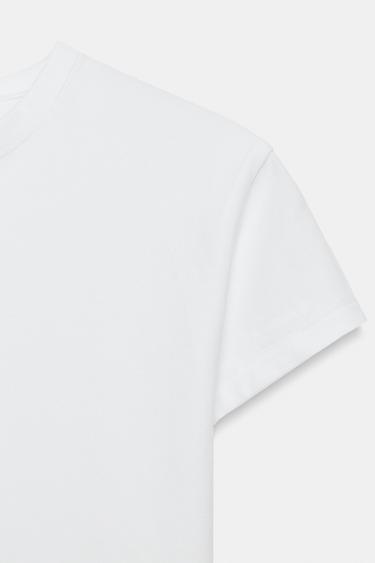 T-SHIRT AJUSTÉ À MANCHES COURTES - Blanc de Zara - Image 6