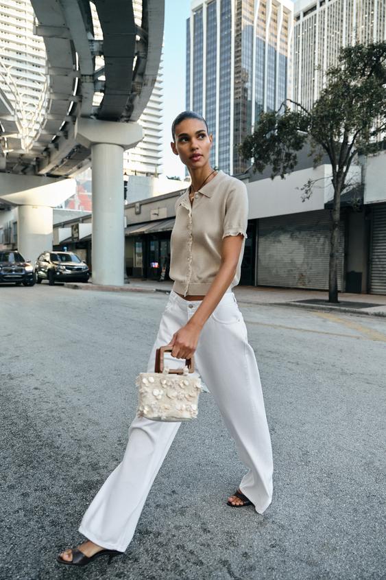 SHORT SLEEVE KNIT JACKET WITH LACE TRIM