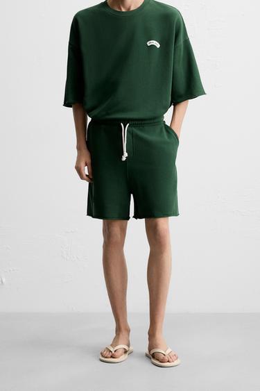 BERMUDA DE JOGGING AVEC PIÈCE - Vert de Zara - Image 1