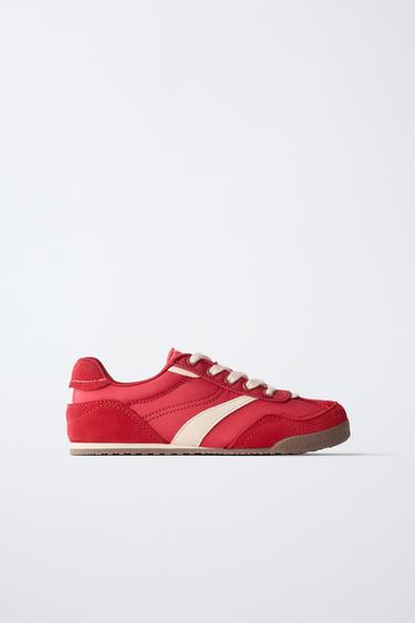 ZAPATILLA DEPORTIVA CONTRASTE - Rojo de Zara