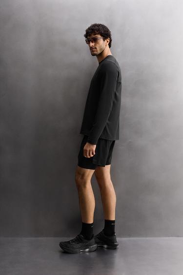 PERFORATED LONG SLEEVE T-SHIRT - Black by Zara - Image 3