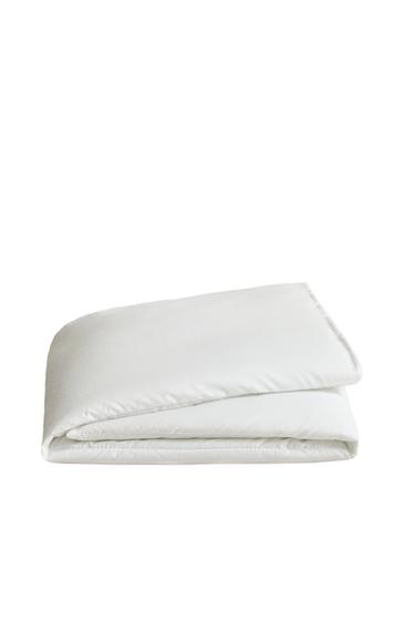 KIDS' MICROFIBRE DUVET FILLING (125 GxM²) - White by Zara