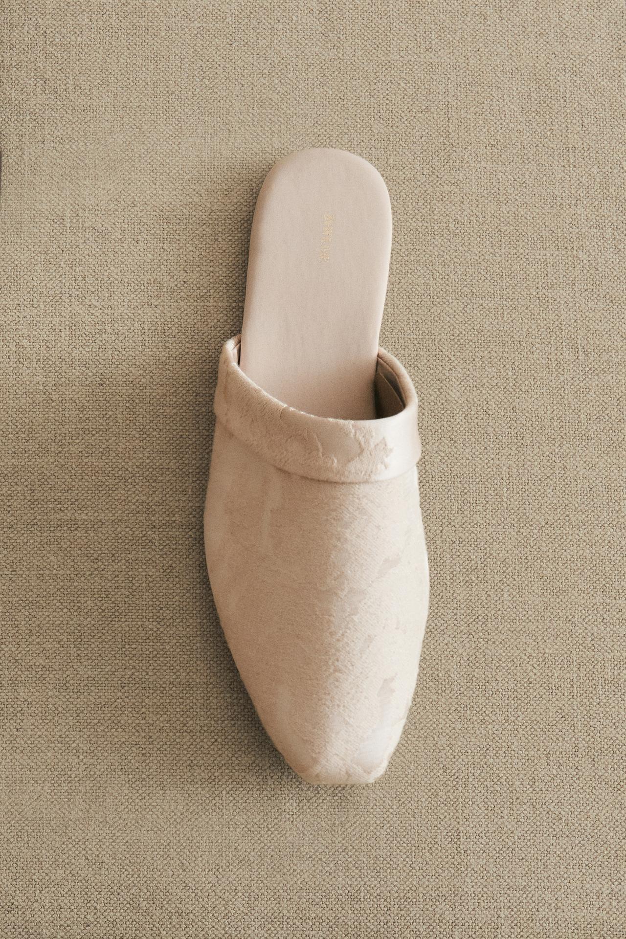 DAMASK MULE SLIPPERS — Pink