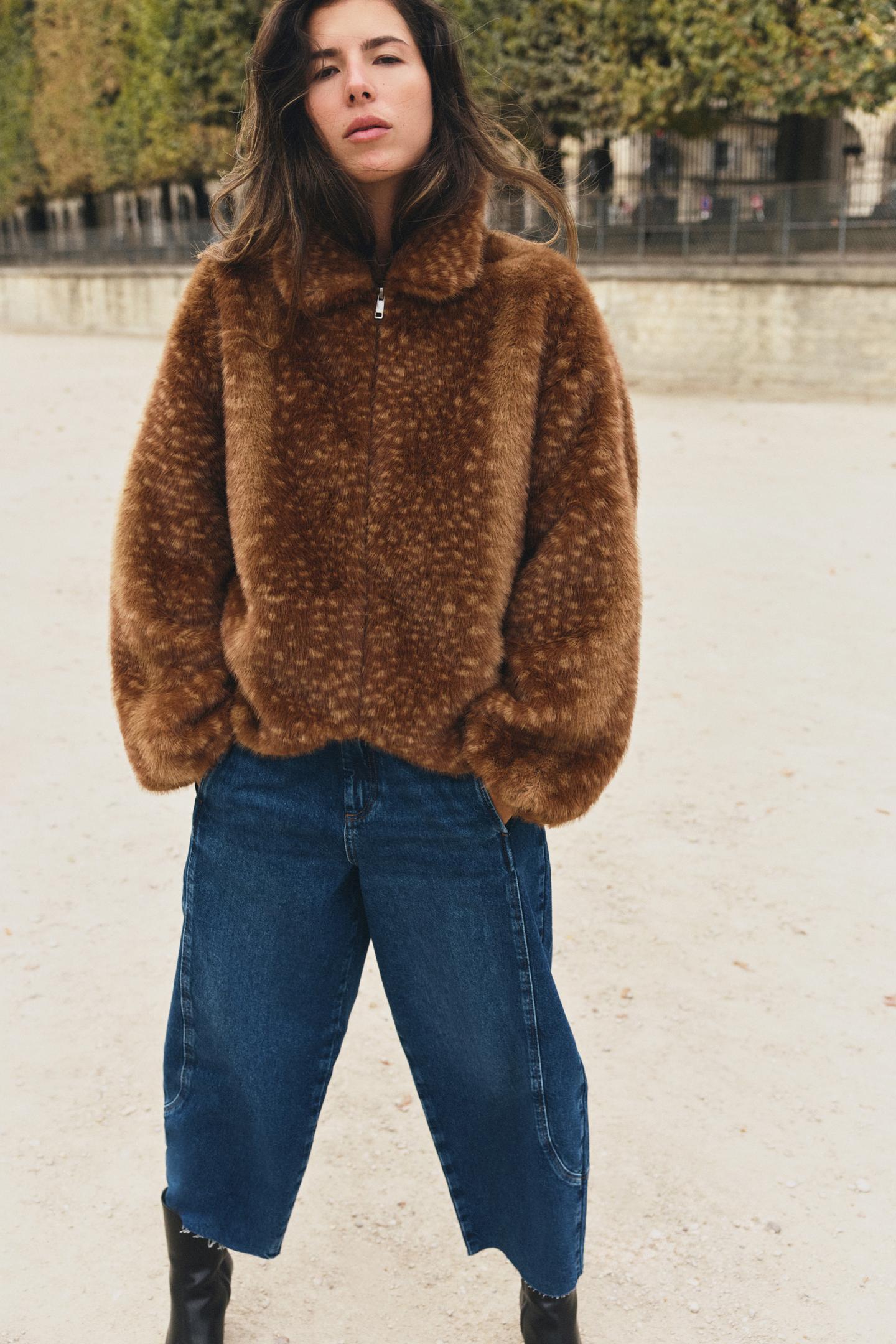Женская куртка Zara Oversized Faux Fur Bomber, цвет: Серо-коричневый коричневый — фото 3