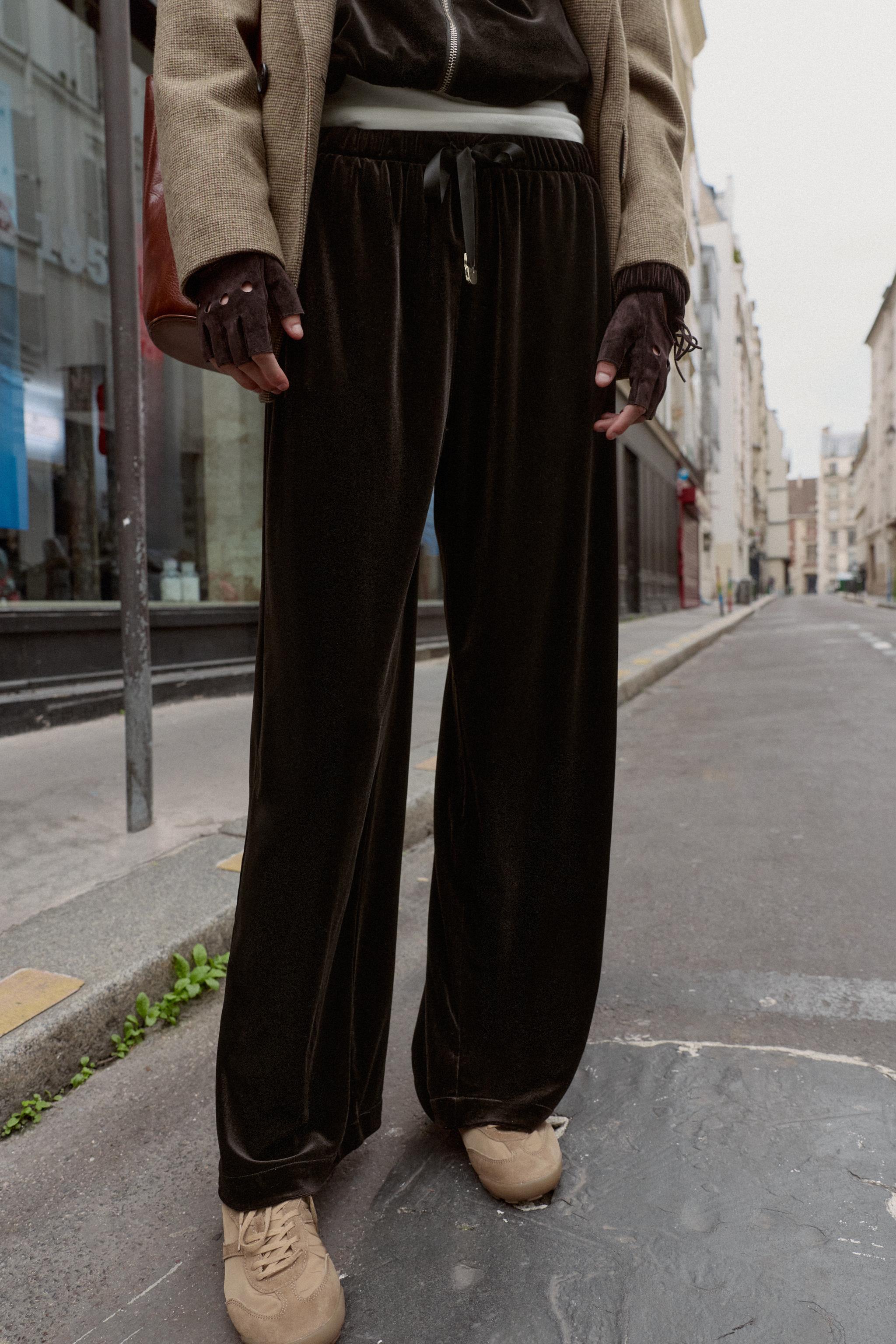 WIDE LEG VELVET PANTS